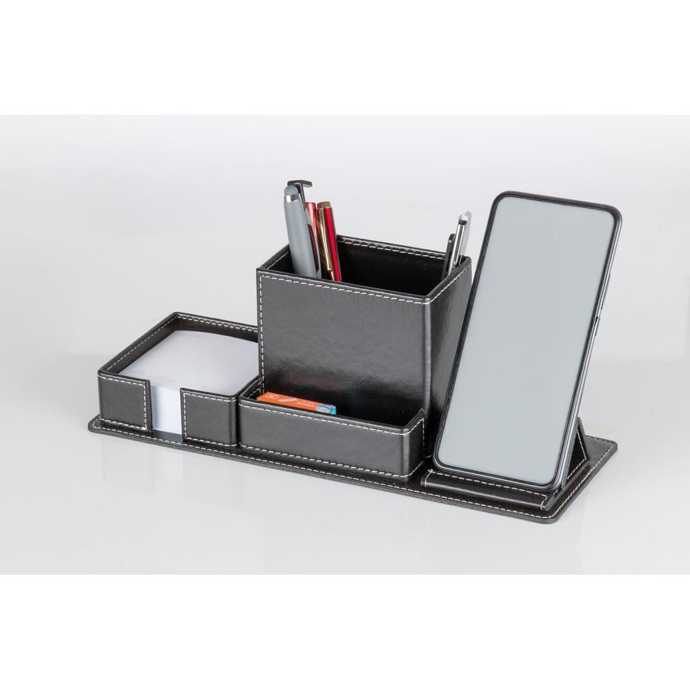 D-3123 Lederen Organizer